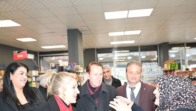 Milletvekili Ölmeztoprak'tan 'KOP Boykot Market'e ziyaret