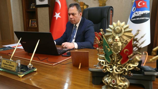 Kars Belediye Başkanı Senger, AA'nın Yılın Kareleri oylamasına katıldı