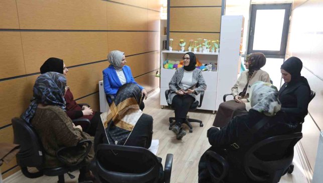 Elazığ'da destekleyici terapiler sürüyor