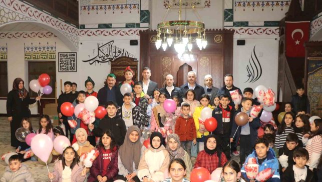 Oltu'da miniklere "Hoş Geldin Ramazan" programı