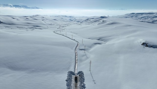Ağrı'da kar nedeniyle 41 köy yolu ulaşıma kapandı