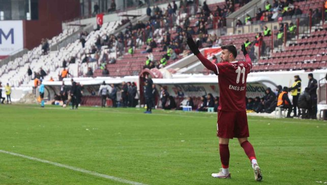 Elazığspor'da Enes Soy sakatlandı