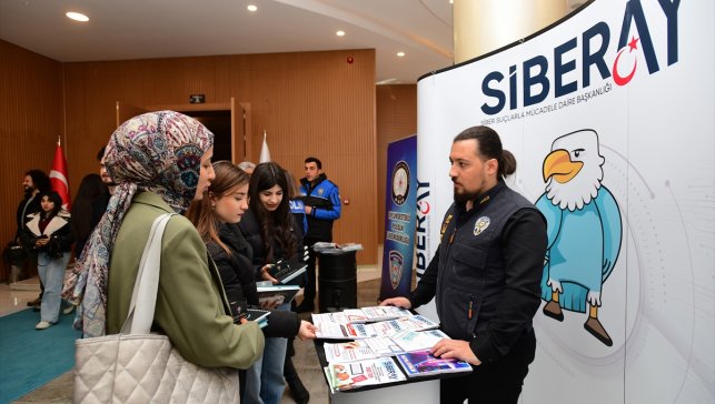 Van'da 5 bin üniversite öğrencisine IBAN kiralama dolandırıcılığı anlatıldı