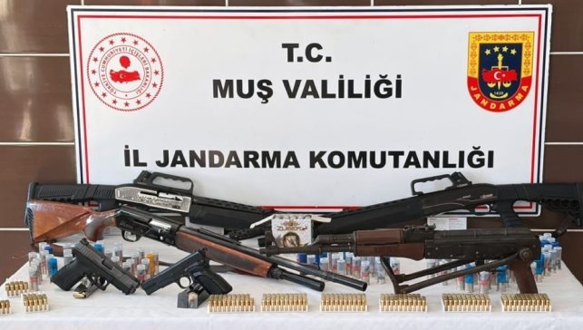 Malazgirt'te ruhsatsız silah operasyonu: 6 kişi tutuklandı