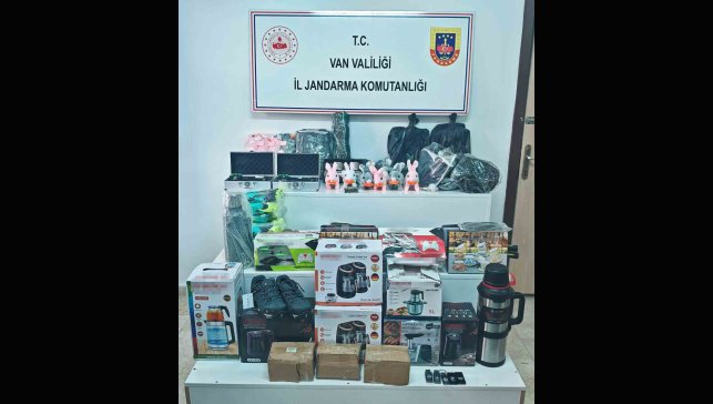 Van'da gümrük kaçağı malzeme ele geçirildi