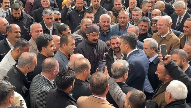 Bakan yardımcılığına atanan Vali Ali Çelik'ten veda ziyareti