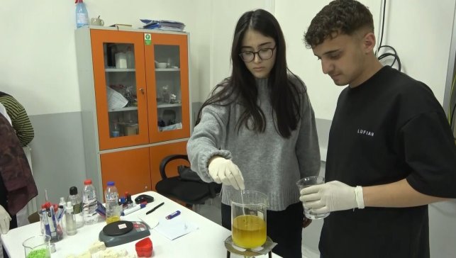 Öğrencilerden örnek proje: Atık yağlar sıvı sabuna dönüşüyor