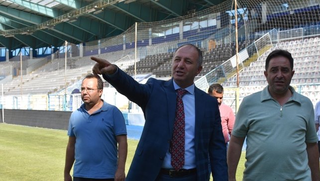 Çakmur'dan stadyum açıklaması