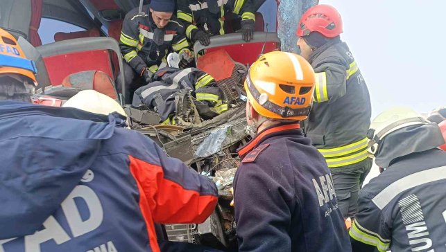 Erzurum'da zincirleme trafik kazası: 20 yaralı