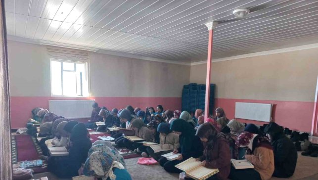 Emek Ortaokulu'nda Ramazan'ın manevi iklimi yaşatılıyor