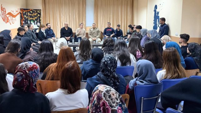 Kemaliye’de KYK yurdunda kalan öğrencilerle iftar programı düzenlendi