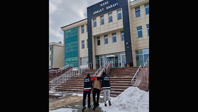 Kars'ta uyuşturucu operasyonu: 6 kilo bonzai üretimi engellendi