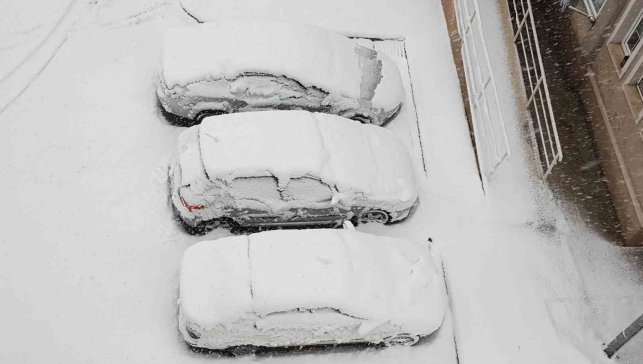 Erzincan'da eğitime kar engeli