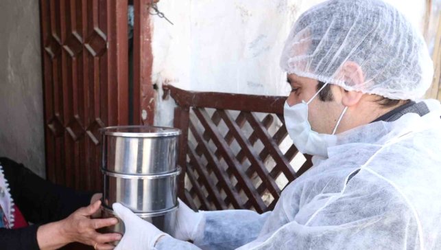 Erzurum'da sosyal belediyeciliğin en güçlü adresi: Hayır çarşısı