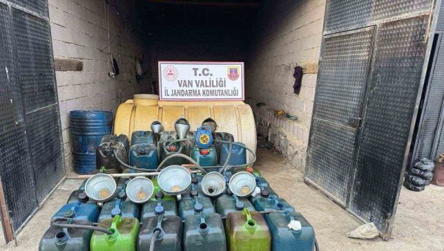 Van'da kaçak akaryakıt ele geçirildi