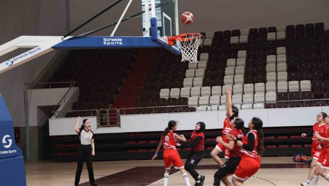 Elazığ'da basketbol bölge şampiyonası sona erdi