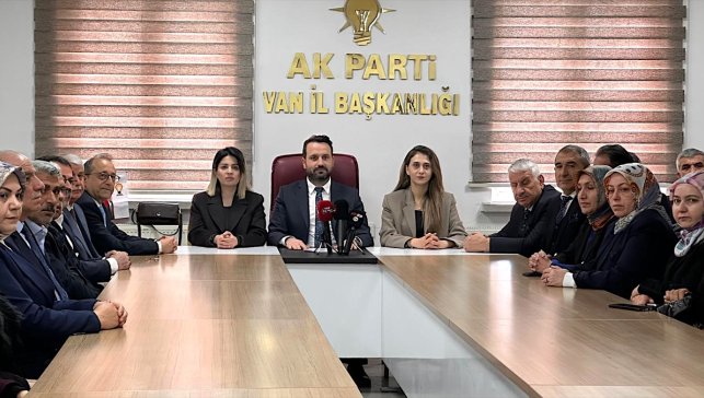 Van ve Hakkari'de AK Parti teşkilatlarından 28 Şubat açıklaması
