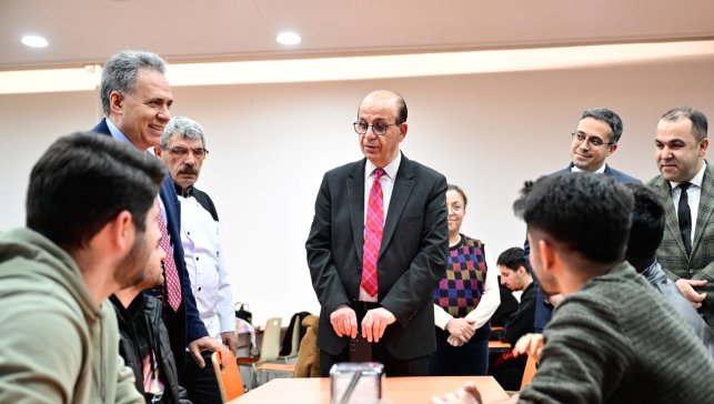 Başkan Geçit: "İftar soframızla gönüller arasında güçlü bir köprü kuruyoruz"