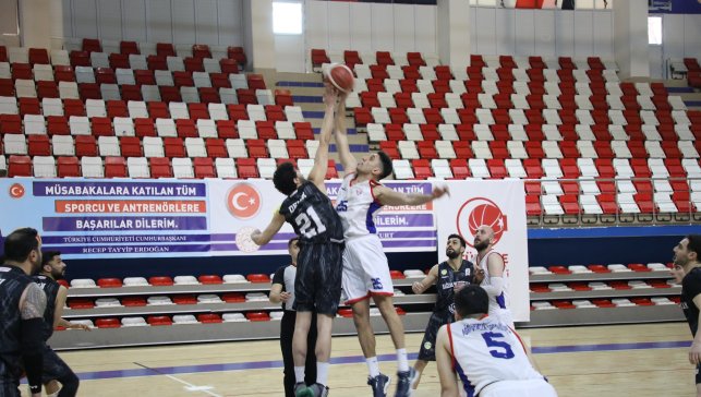 Ağrı Gençlik Spor, Bağlar Belediyespor’u 3 Sayı Farkla Geçti