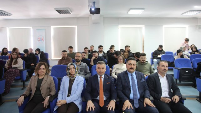 AİÇÜ’de “Kültürel Mirasın Korunması ve UNESCO Dünya Miras Listesi” konferansı düzenlendi