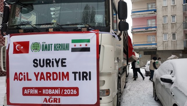 Umut Kervanı’nın yardım tırı Ağrı’dan Suriye’ye gönderildi