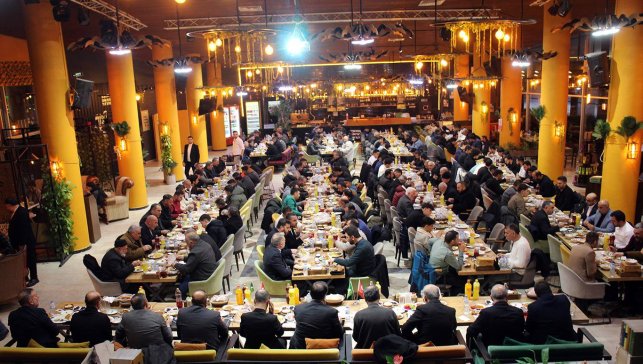HÜDA PAR Milletvekili Ramanlı, Ağrı'da iftar programına katıldı