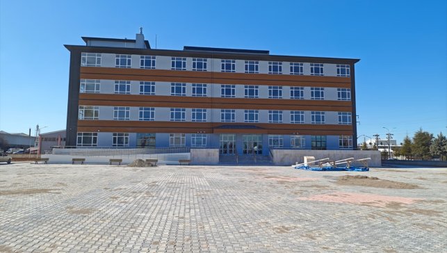 Depremlerden etkilenen TOBB Mesleki ve Teknik Anadolu Lisesi gelecek yıl eğitime başlayacak