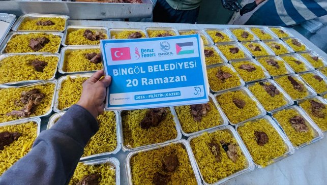 Bingöl Belediyesi Gazze'de her gün 1000 kişiye iftar veriyor