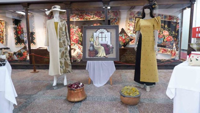 Erzurum’da 150 Yıllık Ehram Kumaşı Yeniden Doğuyor: Geleneksel Dokuma Modaya Dönüştü