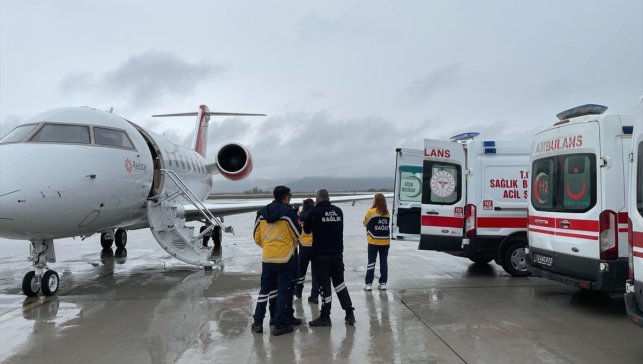 Bingöl’de 25 günlük bebek ambulans uçakla Ankara’ya sevk edildi