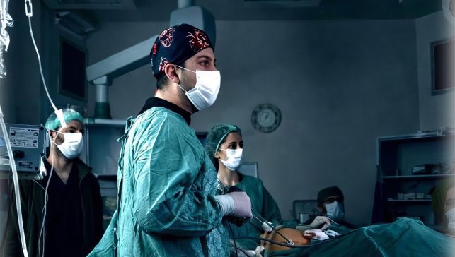 Patnos’ta kapalı yöntemle rahim ameliyatı: Hastalar daha hızlı iyileşecek