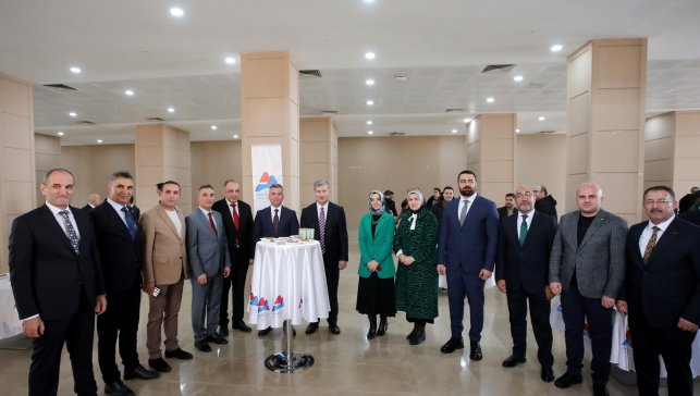 Ağrı İbrahim Çeçen Üniversitesi’nde bayramlaşma programı düzenlendi