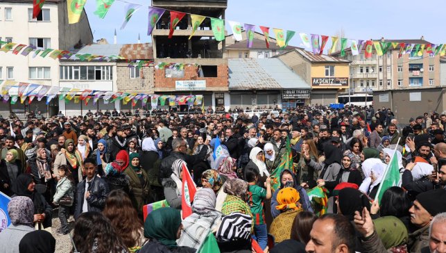 Ağrı’da Newroz kutlamaları: Birlik ve dayanışma mesajları öne çıktı