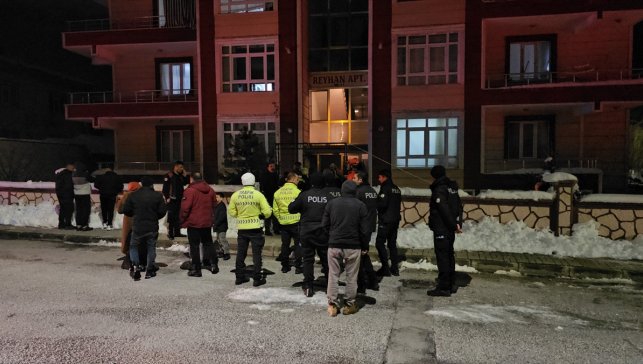 Erzincan'da eritmek istediği kurşunun patlaması sonucu 1 kişi yaralandı