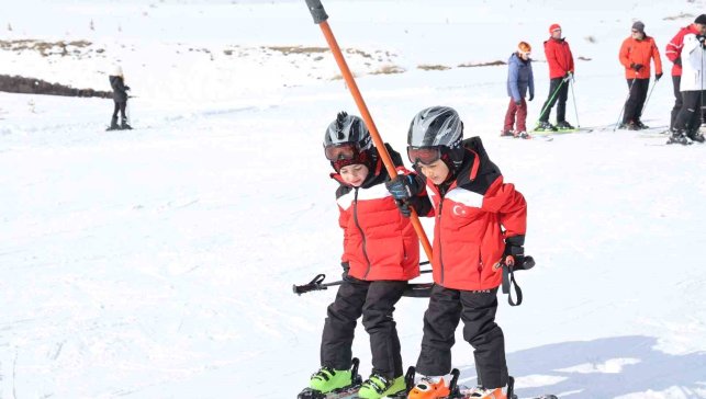 Bitlis'te kayak altyapısına akademik destek