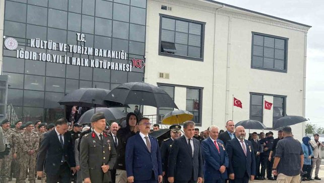 "Valiye şemsiye var, gazilere yok" haberine takipsizlik kararı