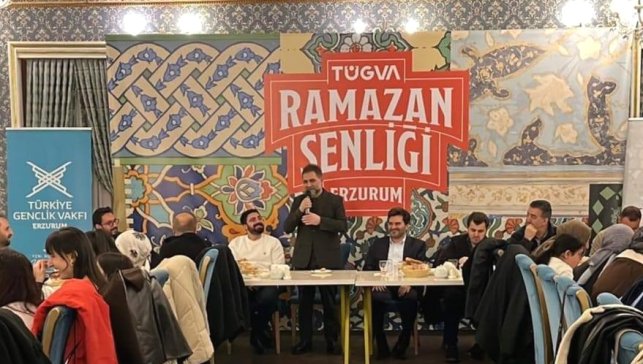 Başkan Uçar, TÜGVA iftarında gençlerle buluştu