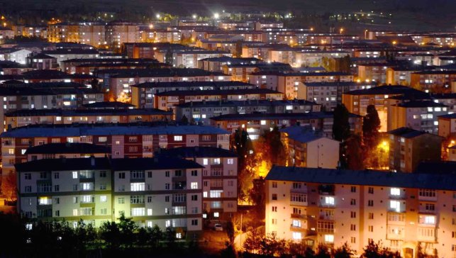 Erzurum'da bir yılda 7 bin 930 yapı ve 2 bin 381 yapı kullanma ruhsatı verildi