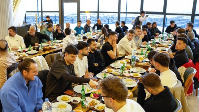 24Erzincanspor ailesi iftar sofrasında buluştu