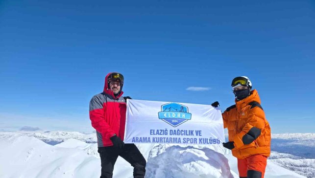 Elazığ'da dağcılık tarihine geçen tırmanış: 15 yaşındaki sporcu Akdağ zirvesine çıktı