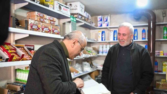 Başkan Er, vatandaşların mahalle bakkallarına ve fırınlarına olan borçlarını kapattı