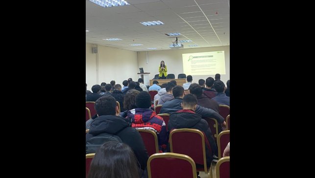 Bitlis'te üniversite öğrencilerine bağımlılıkla mücadele eğitimi verildi