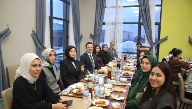 Malazgirt Gençlik ve Spor Müdürlüğü'nden anlamlı iftar buluşması