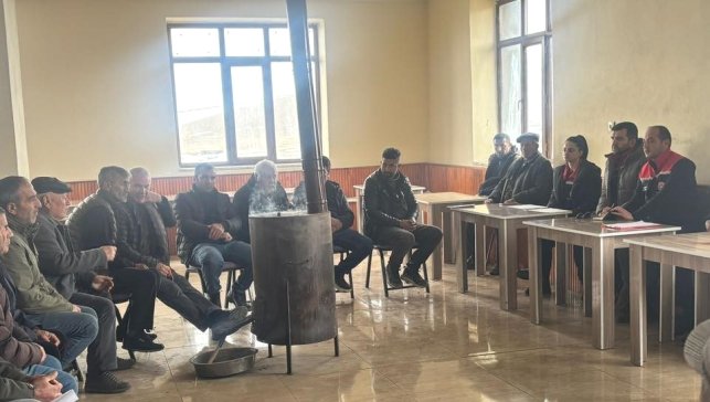 Digor'da üreticilere destek bilgilendirme toplantısı