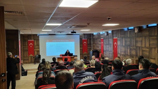 Baskil'de Kadına Yönelik Şiddetle Mücadele eğitimi 