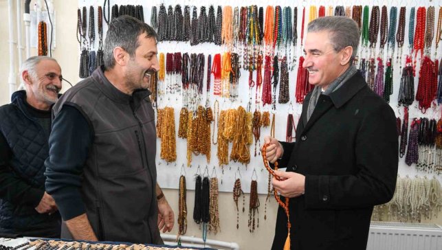 Vali Baruş'tan esnafa Ramazan ziyareti