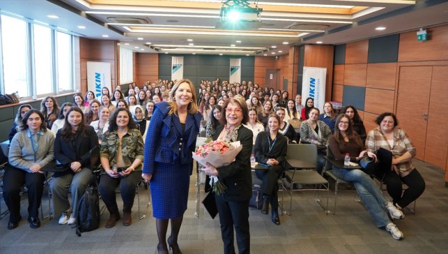 Daikin Türkiye çalışanlarını Gülseren Budayıcıoğlu ile buluşturdu