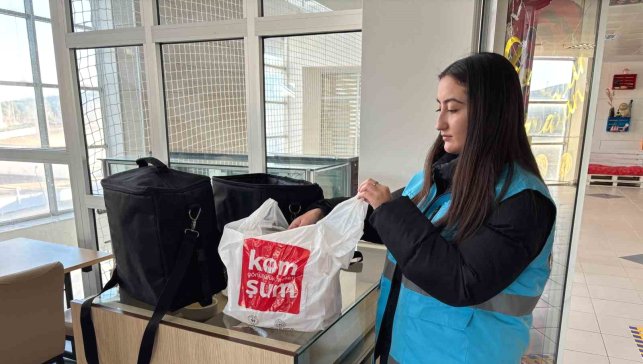 Bingöl'de öğrencilerden "Komşum Projesi" ile Ramazan dayanışması