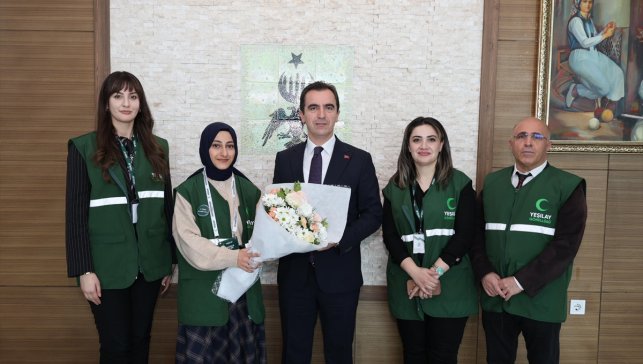 Bitlis Valisi Karakaya, Yeşilay temsilcilerini kabul etti