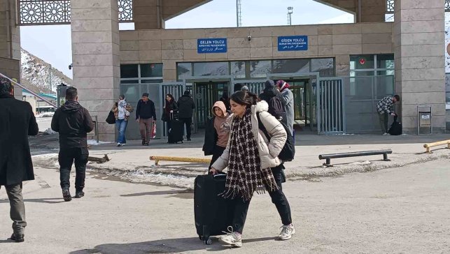 Savaş sonrası İranlılar ülkelerine dönüyor